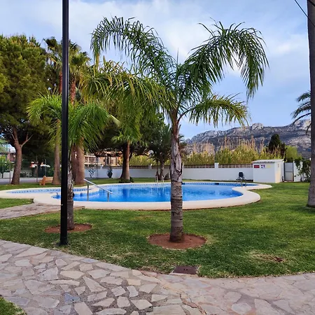 De Lujo Playa Deveses Apartment *